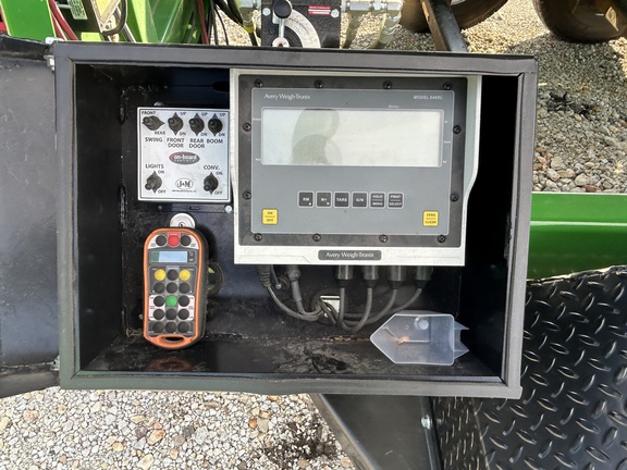 https://photos.machinefinder.com/45/11407745/78733434_large_55646.jpg