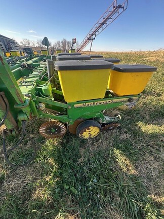 https://photos.machinefinder.com/24/11412524/76886771_large_78447.jpg