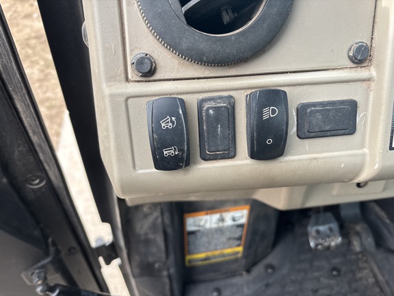 https://photos.machinefinder.com/40/11415540/77855300_large_48755.jpg