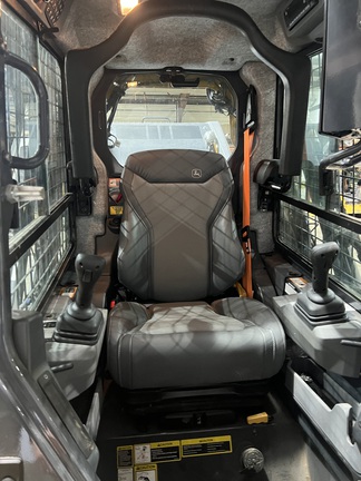 https://photos.machinefinder.com/97/11415897/76922672_large_28605.jpg