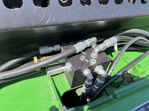 https://photos.machinefinder.com/49/11416249/78856668_large_26631.jpg