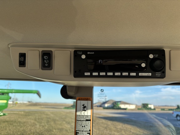 https://photos.machinefinder.com/49/11436849/77714088_large_12683.jpg