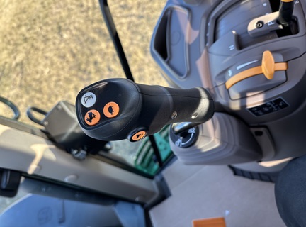 https://photos.machinefinder.com/49/11436849/77714261_large_5475.jpg