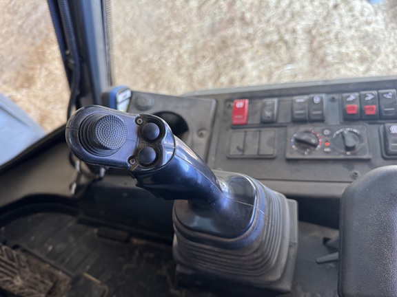 https://photos.machinefinder.com/74/11437674/77132690_large_4552.jpg