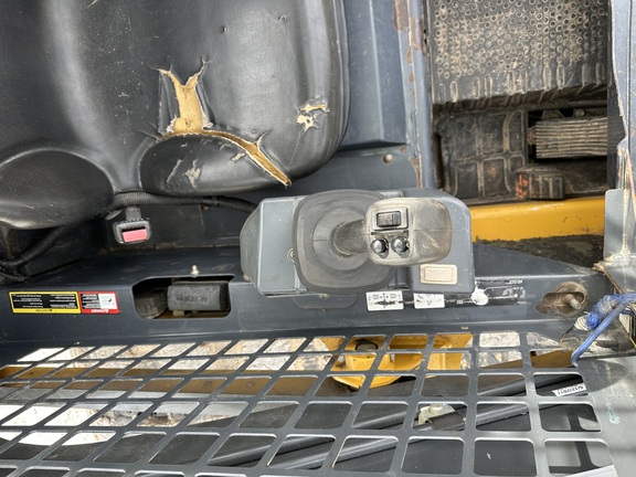 https://photos.machinefinder.com/94/11447994/77658981_large_25640.jpg