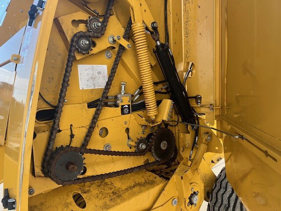 https://photos.machinefinder.com/82/11451982/78188869_large_79987.jpg