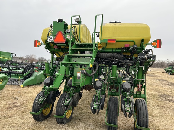 https://photos.machinefinder.com/33/11453733/78680980_large_34586.jpg