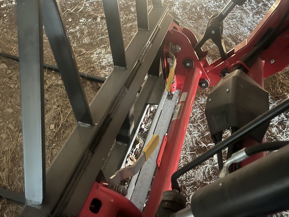 https://photos.machinefinder.com/93/11453793/77285232_large_7348.jpg