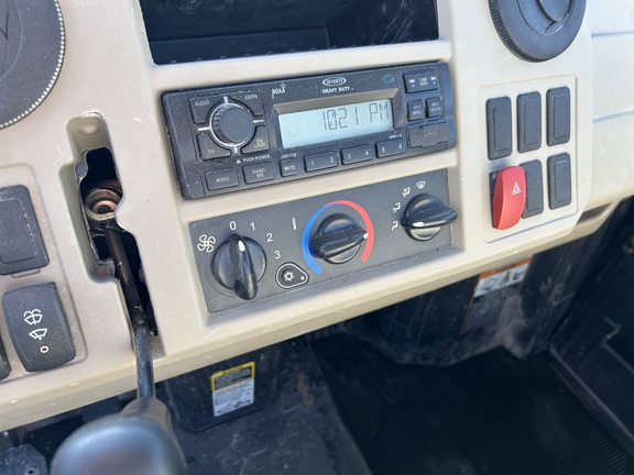 https://photos.machinefinder.com/64/10016164/64170591_large_82024.jpg
