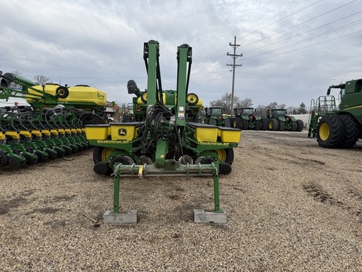 https://photos.machinefinder.com/39/11466739/78640264_large_61408.jpg