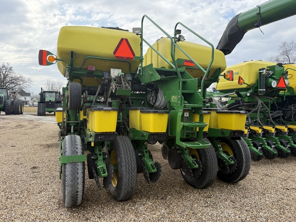 https://photos.machinefinder.com/39/11466739/78640286_large_65902.jpg