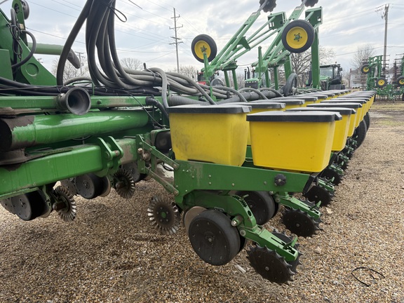 https://photos.machinefinder.com/39/11466739/78640288_large_33709.jpg