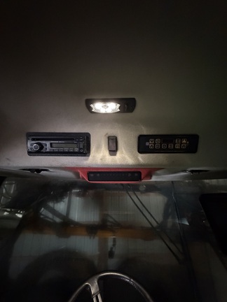 https://photos.machinefinder.com/62/11468962/77432670_large_34958.jpg