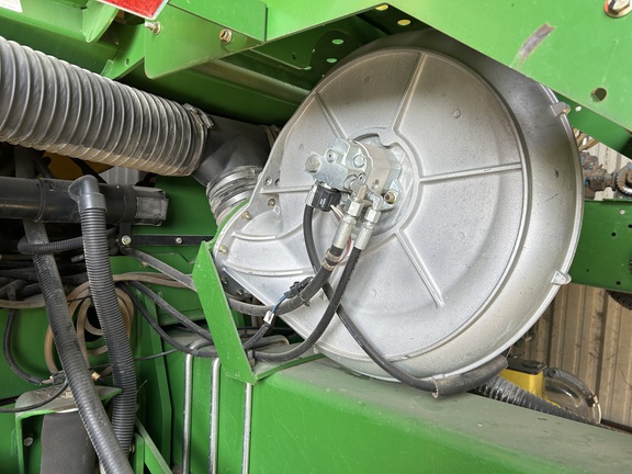 https://photos.machinefinder.com/16/11474516/77487257_large_64426.jpg