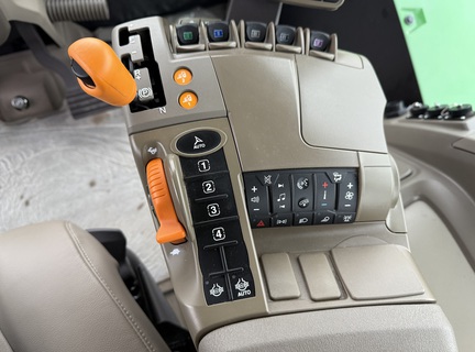 https://photos.machinefinder.com/68/10026368/70274909_large_96948.jpg