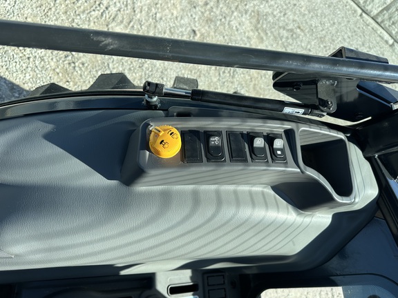https://photos.machinefinder.com/99/11483699/78147726_large_49427.jpg