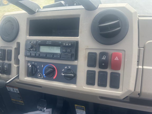 https://photos.machinefinder.com/32/11497432/78906684_large_13168.jpg
