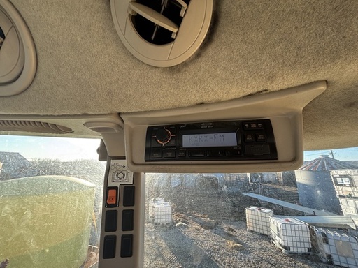 https://photos.machinefinder.com/16/11501916/77750831_large_23418.jpg
