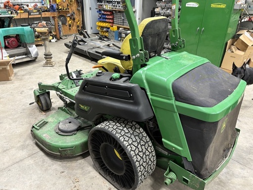 https://photos.machinefinder.com/92/11502892/77760180_large_98275.jpg
