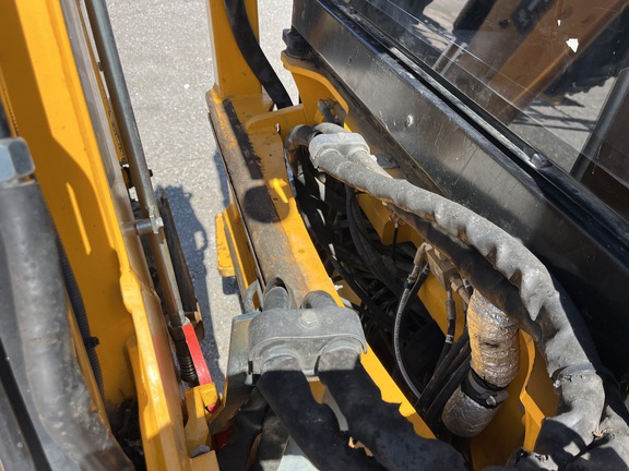 https://photos.machinefinder.com/37/11507137/79182151_large_95327.jpg