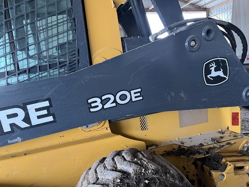 https://photos.machinefinder.com/51/11507651/77813550_large_98380.jpg