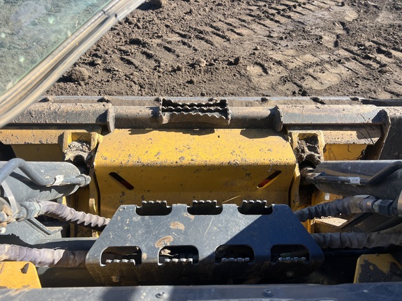 https://photos.machinefinder.com/03/11508403/77809226_large_31541.jpg