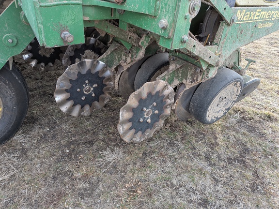 https://photos.machinefinder.com/78/11510678/78327760_large_83283.jpg