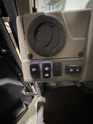 https://photos.machinefinder.com/88/11515688/77873617_large_16318.jpg