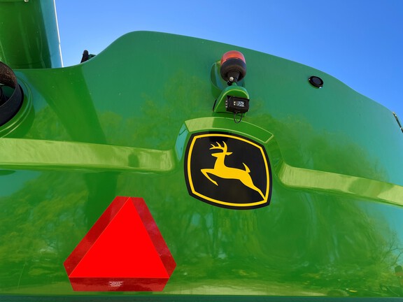 https://photos.machinefinder.com/81/10050881/69129118_large_74179.jpg