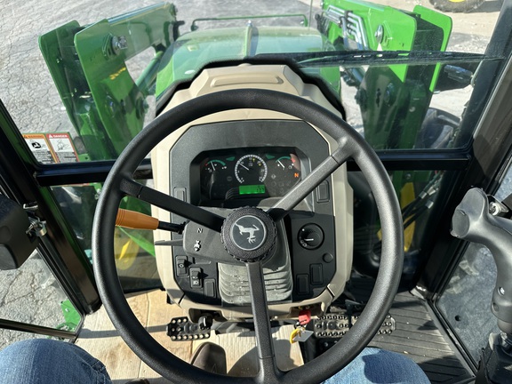 https://photos.machinefinder.com/17/11533517/78179657_large_41452.jpg