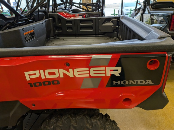 https://photos.machinefinder.com/49/11534049/78243279_large_44110.jpg