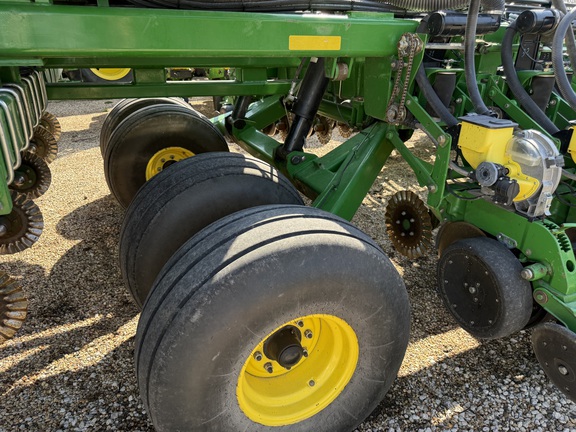 https://photos.machinefinder.com/44/11552444/79049124_large_67275.jpg