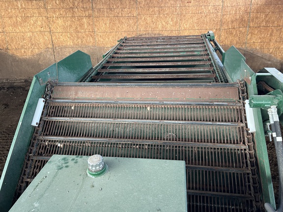 https://photos.machinefinder.com/47/11552447/78212960_large_79052.jpg