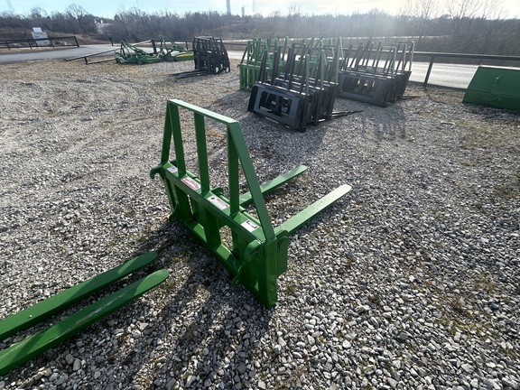 https://photos.machinefinder.com/09/11552909/78217722_large_21421.jpg