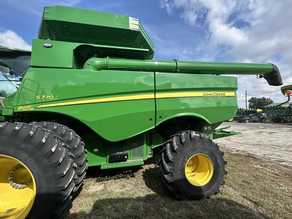 https://photos.machinefinder.com/39/10066139/75762737_large_31880.jpg