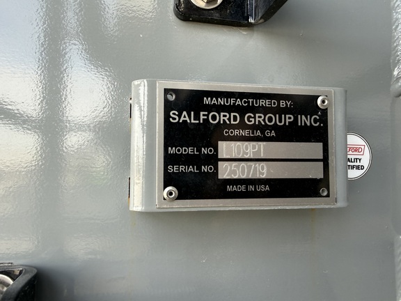 https://photos.machinefinder.com/36/11560036/78256981_large_96131.jpg