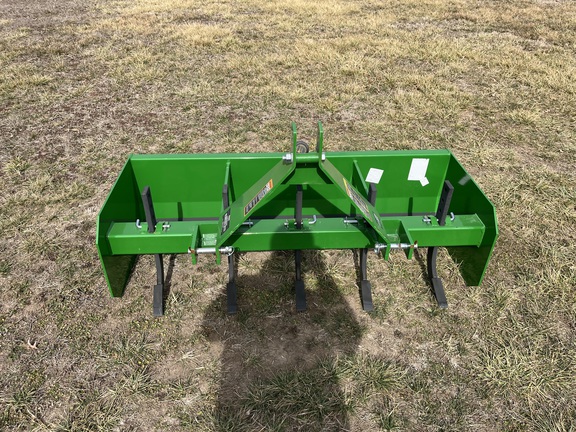 https://photos.machinefinder.com/02/11561302/78276183_large_45961.jpg