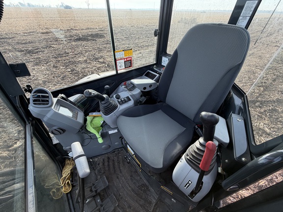 https://photos.machinefinder.com/92/11564892/78297842_large_70232.jpg