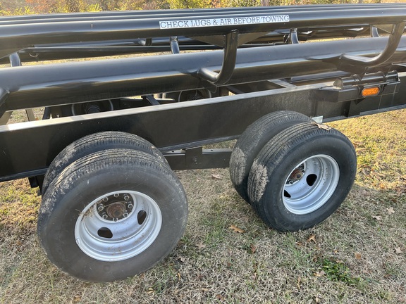 https://photos.machinefinder.com/18/10077618/63111362_large_14050.jpg
