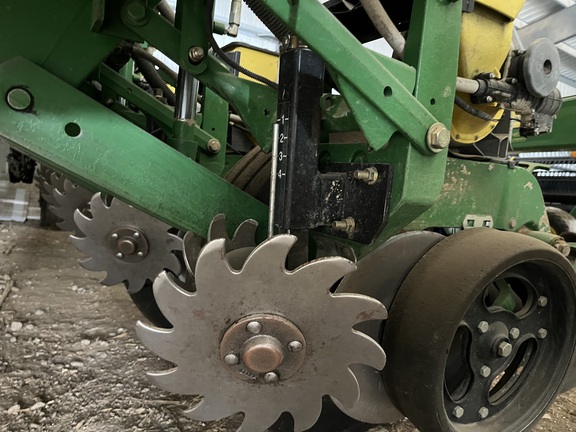 https://photos.machinefinder.com/38/11568938/78338907_large_79536.jpg