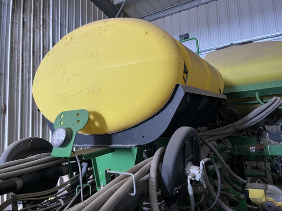 https://photos.machinefinder.com/38/11568938/78338909_large_93881.jpg