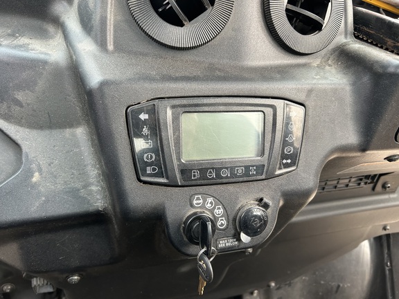 https://photos.machinefinder.com/47/11569947/78347452_large_2421.jpg