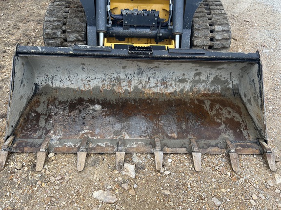 https://photos.machinefinder.com/78/10082078/63656648_large_33467.jpg