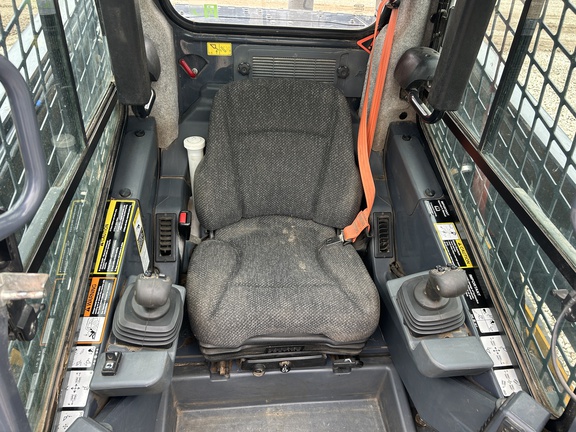 https://photos.machinefinder.com/93/11573793/79260700_large_98149.jpg