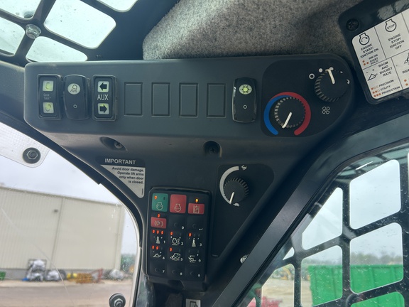 https://photos.machinefinder.com/93/11573793/79260698_large_82640.jpg
