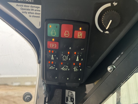 https://photos.machinefinder.com/78/10082078/63656652_large_38186.jpg
