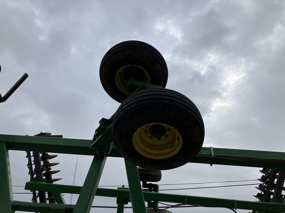 https://photos.machinefinder.com/57/10083357/63469650_large_88450.jpg