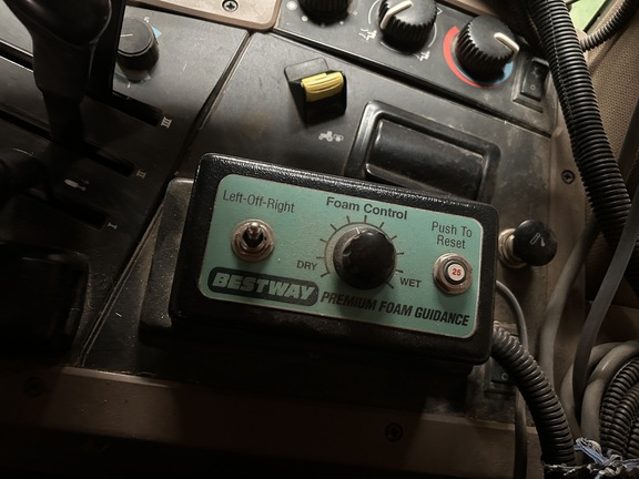 https://photos.machinefinder.com/10/11577910/78419009_large_87925.jpg