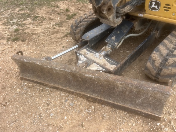https://photos.machinefinder.com/73/11588473/78467674_large_30221.jpg