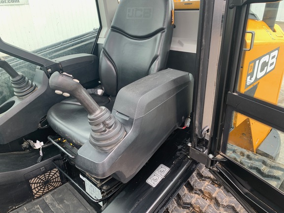 https://photos.machinefinder.com/64/11590264/79147321_large_36241.jpg